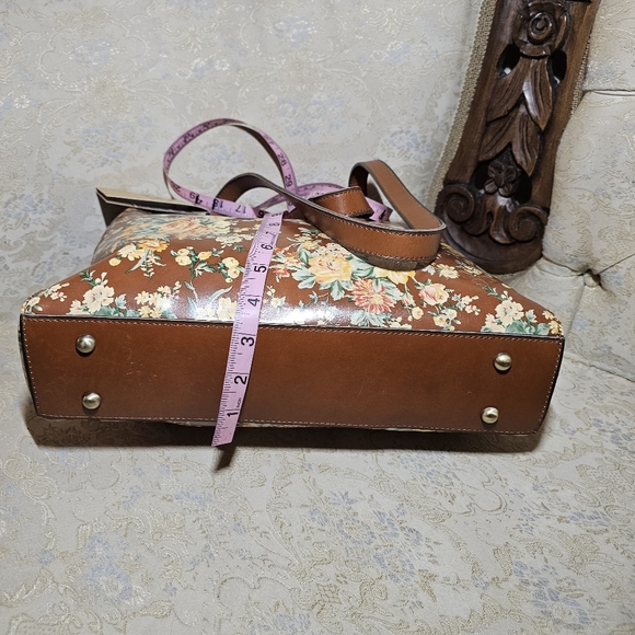 Patricia Nash Leather Tote - Picture 9 of 14